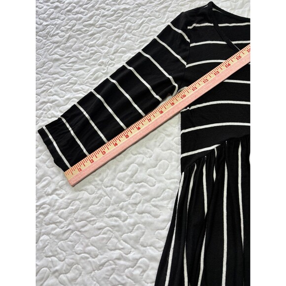 Annabelle Black White Striped Flowy Fit & Flare Long Sleeve Dress size medium - Picture 4 of 8